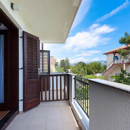Apartment Svoboda *