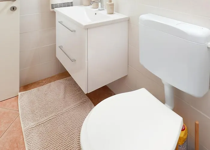 Svoboda Apartament *