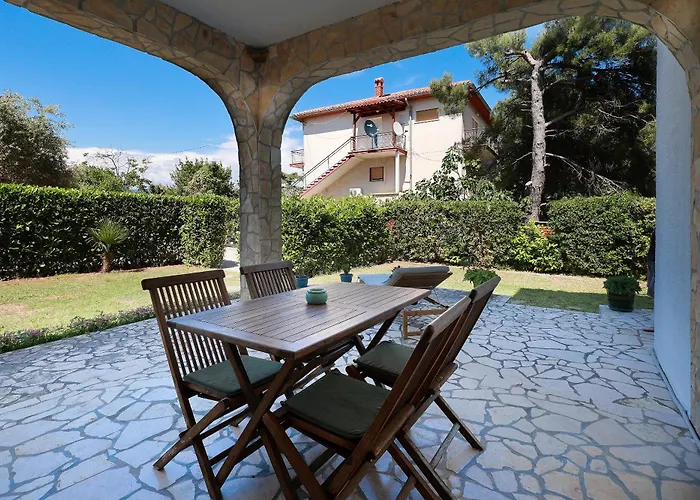 Apartment Svoboda *
