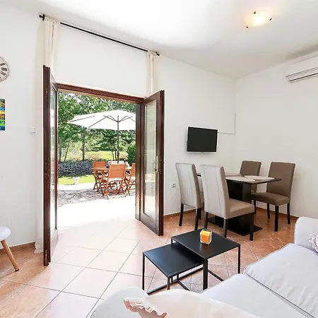 Svoboda * Silo (Krk)